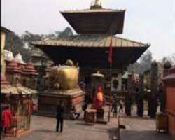 The Pashupati is also a popular Hindu pilgrimage w The Pashupati is also a popular Hindu pilgrimage which is located on the Bank of Bagmati River. In addition to being a big Hindu temple, it is also kn